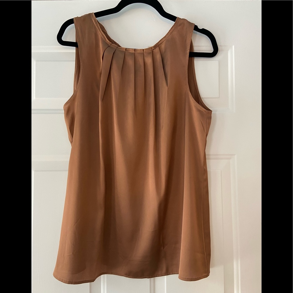 Women's Sleeveless Brown Top